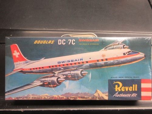 Revell 122 douglas - revell,